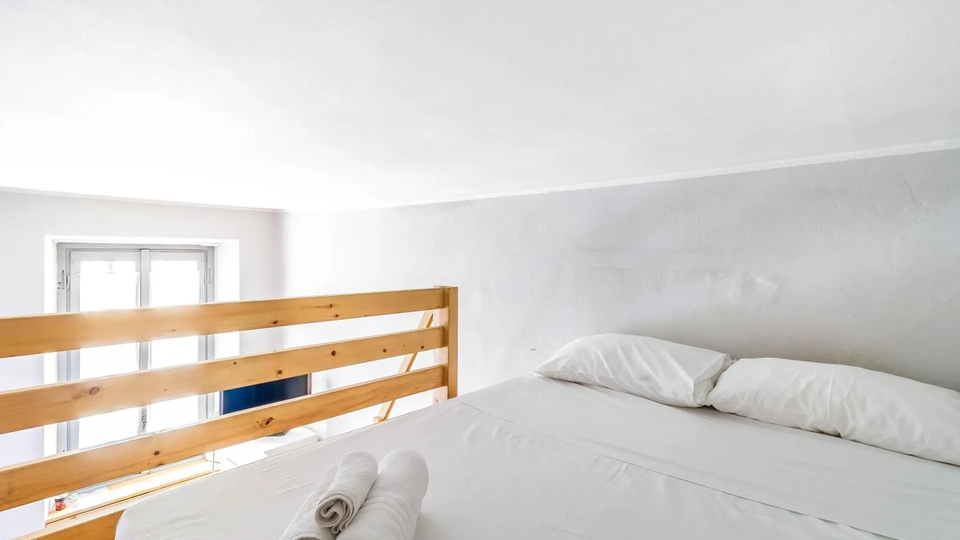 Domusmi Leoncavallo-43 Milan
